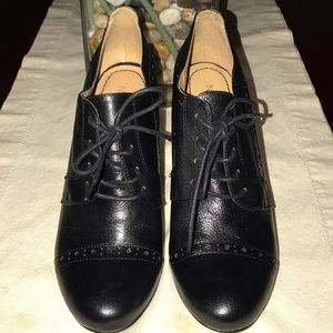 Black Nine West Wedged Booties